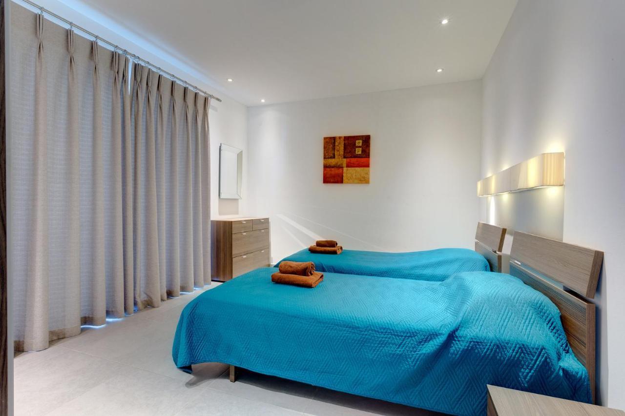 Seaview Apartment In Fort Cambridge, Sliema Exterior photo