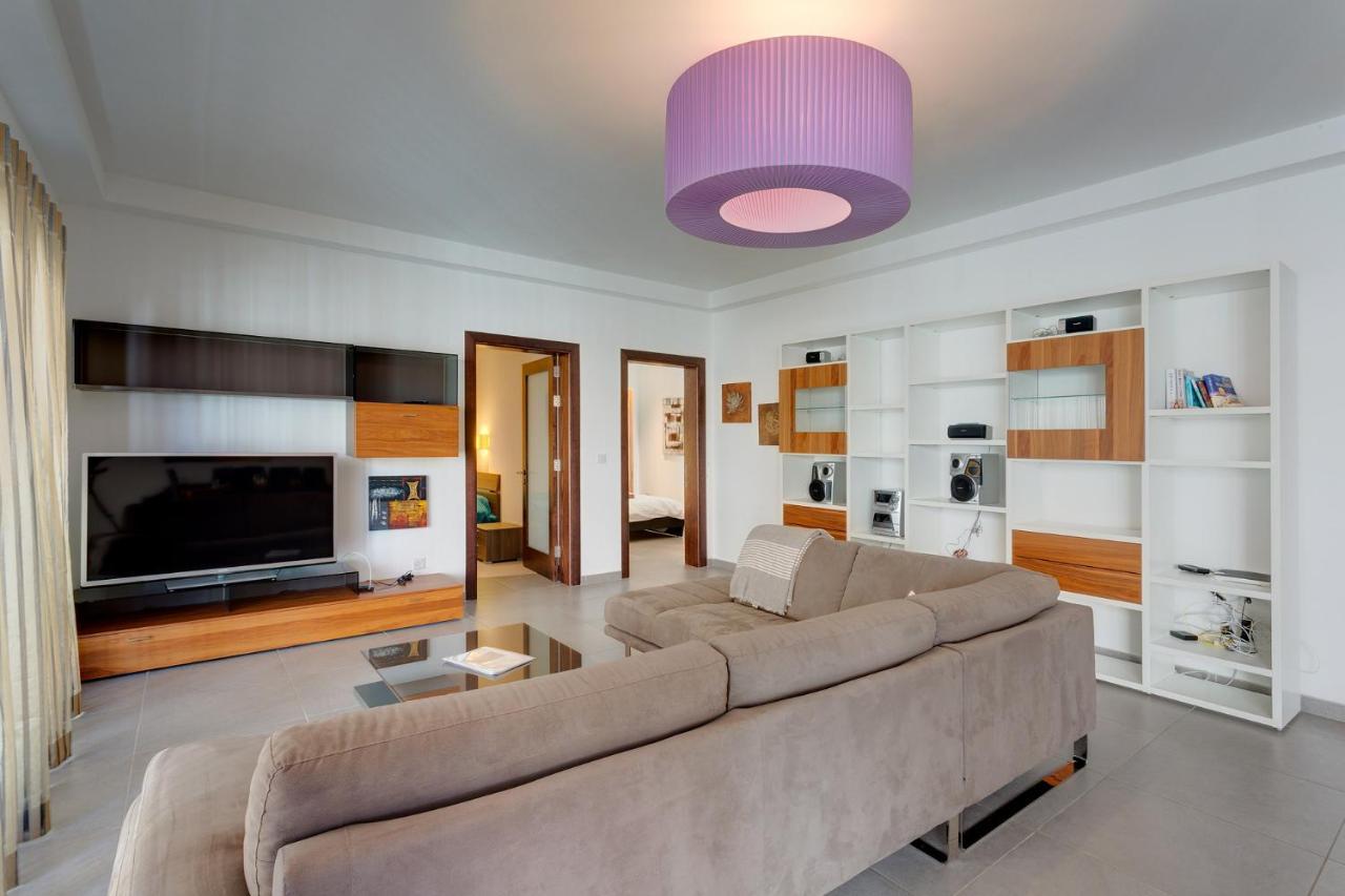 Seaview Apartment In Fort Cambridge, Sliema Exterior photo