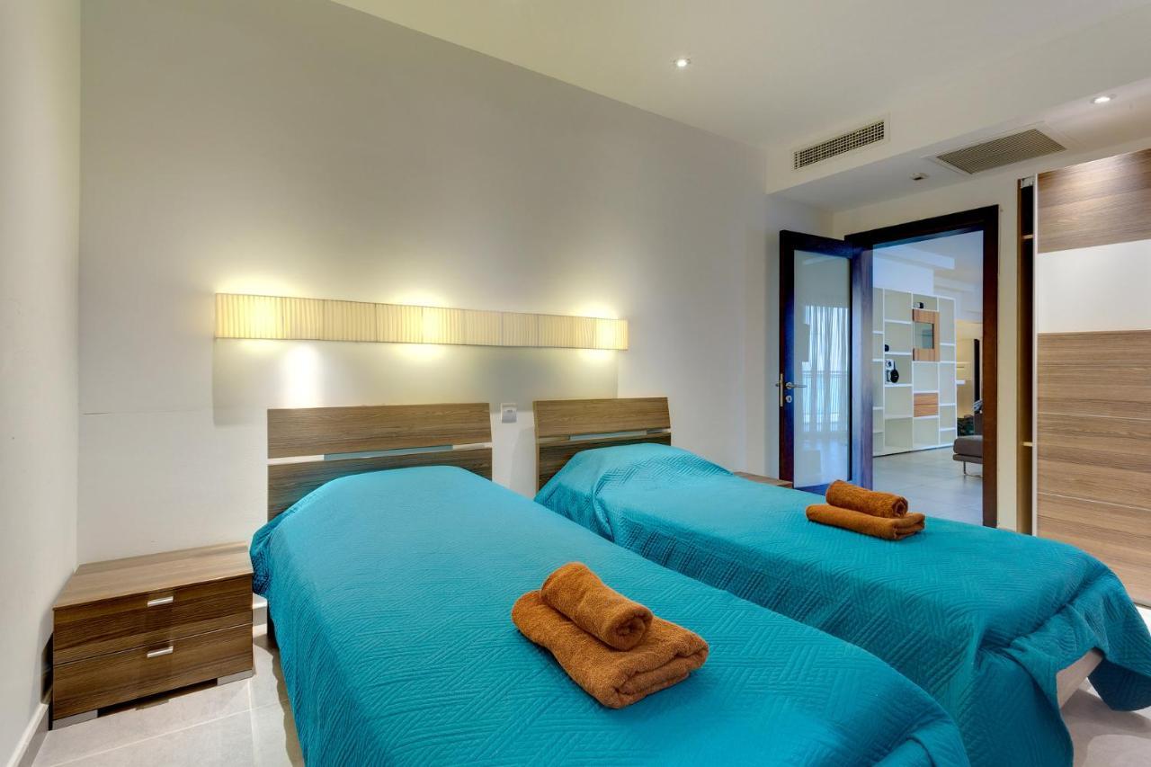 Seaview Apartment In Fort Cambridge, Sliema Exterior photo